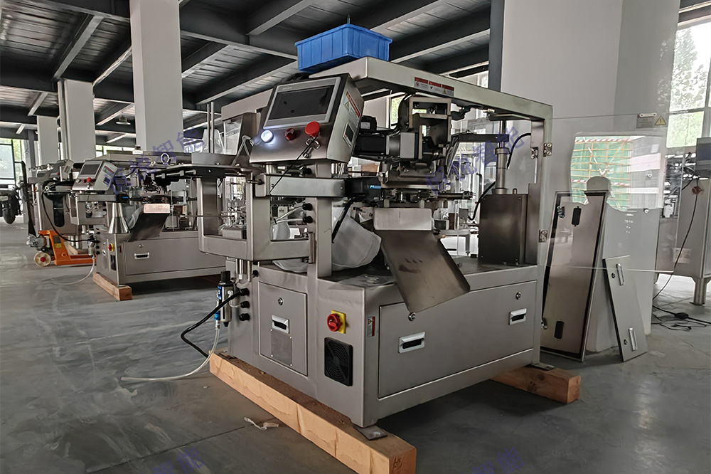 全自动给袋式酱体91香蕉视频免费下载整机设计符合GMP标准 全自动给袋式酱体91香蕉视频免费下载整机设计符合GMP标准