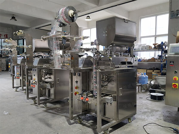 全自动辣椒酱料91香蕉视频免费下载采用卧式U型储料装置